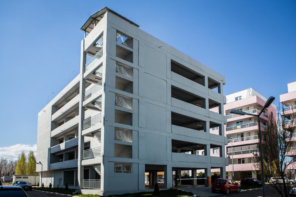 Oasis By The Sea - Summerland Apartment Mamaia Εξωτερικό φωτογραφία