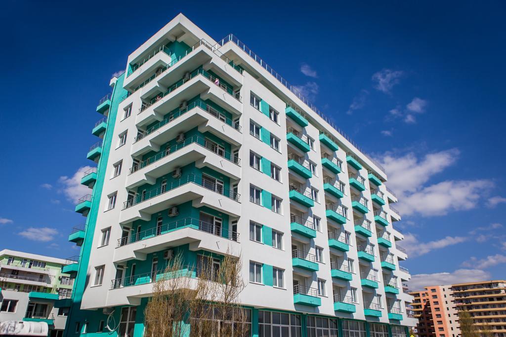 Oasis By The Sea - Summerland Apartment Mamaia Εξωτερικό φωτογραφία
