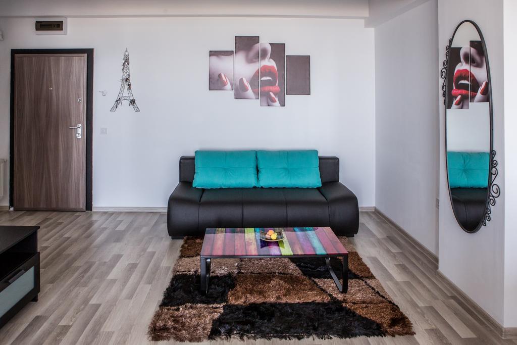 Oasis By The Sea - Summerland Apartment Mamaia Εξωτερικό φωτογραφία