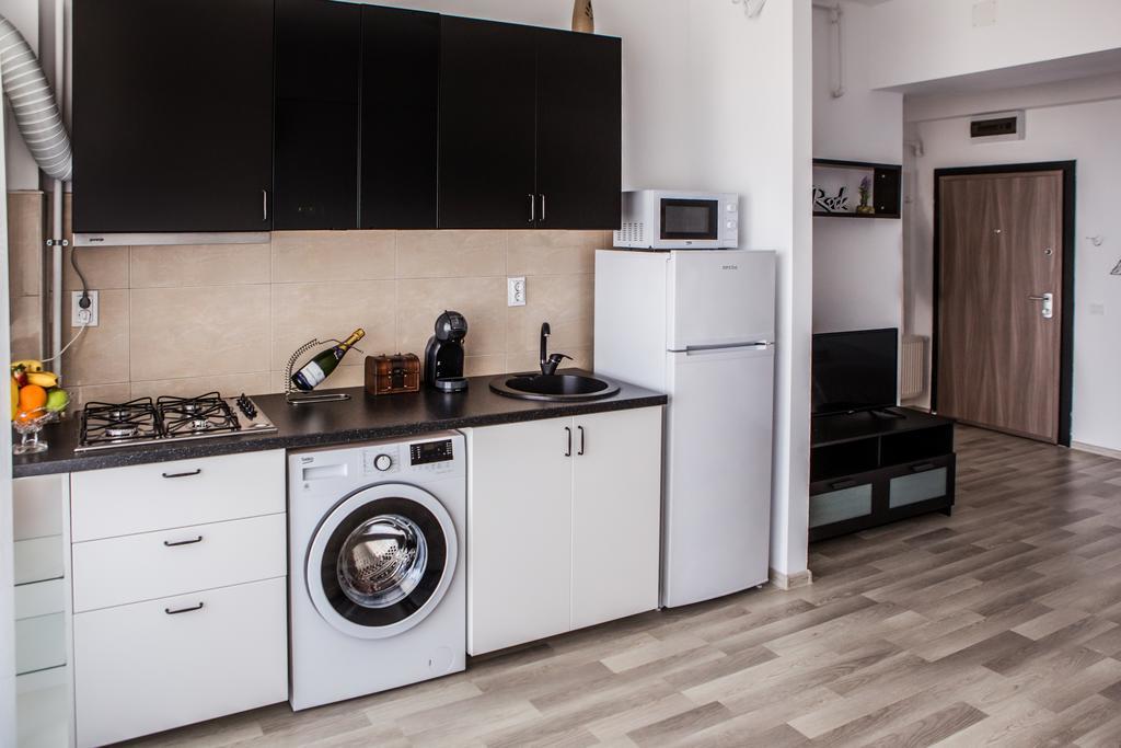 Oasis By The Sea - Summerland Apartment Mamaia Εξωτερικό φωτογραφία