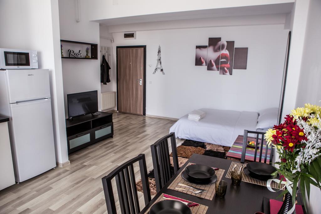 Oasis By The Sea - Summerland Apartment Mamaia Εξωτερικό φωτογραφία