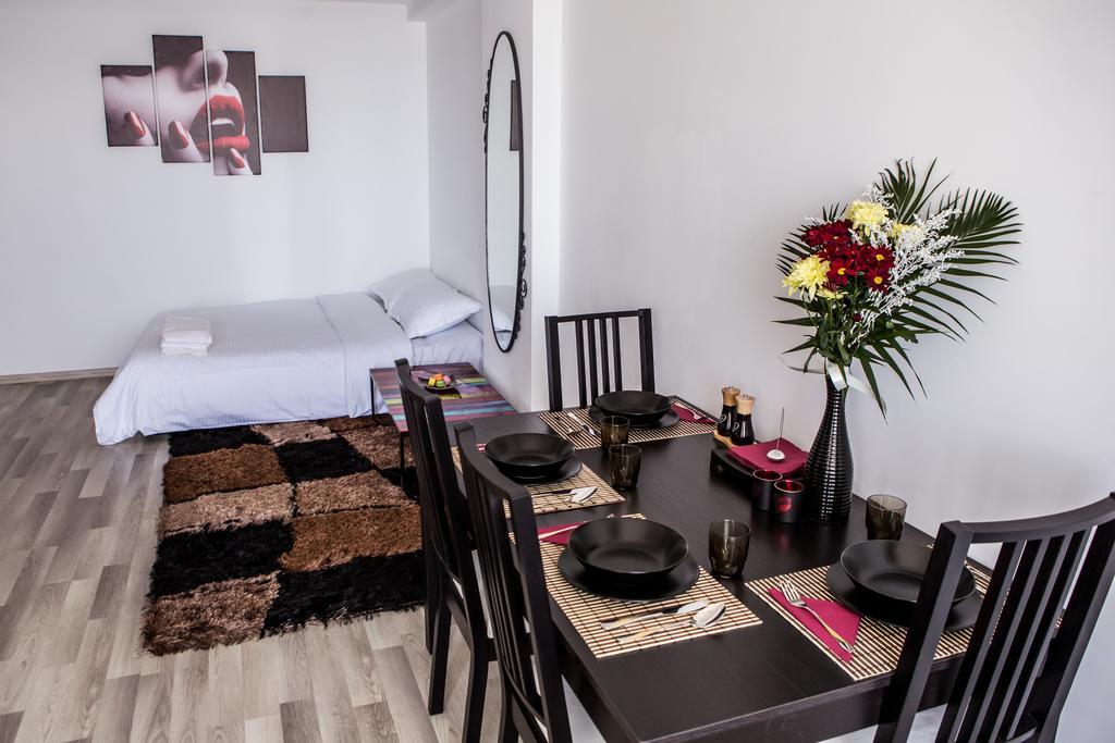 Oasis By The Sea - Summerland Apartment Mamaia Εξωτερικό φωτογραφία