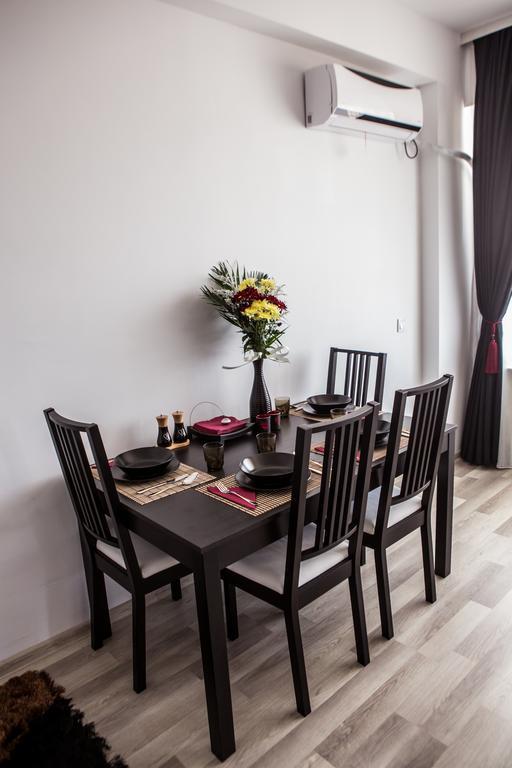 Oasis By The Sea - Summerland Apartment Mamaia Εξωτερικό φωτογραφία